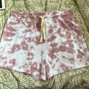 Theo and Spence shorts size medium NWT